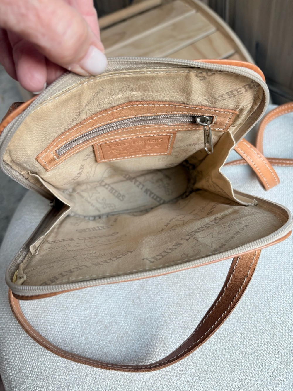Hand-Tooled Leather Crossbody Bag - Picture 5 of 9